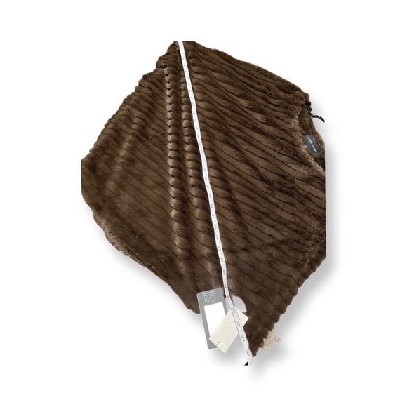 Black rivet chocolate brown shawl shrug cover up cape faux fur size small - Picture 10 of 13